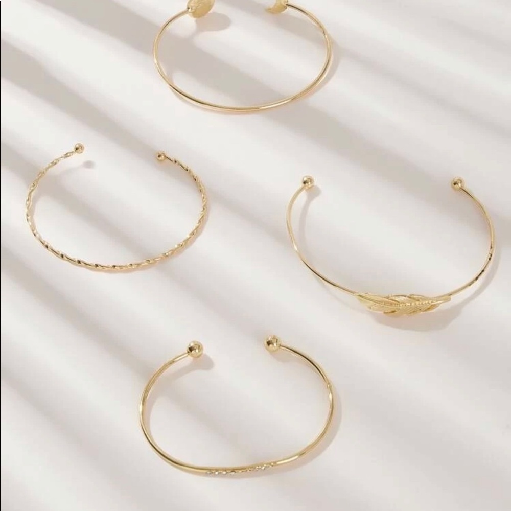 3/$30 Leaf & Moon Decor Cuff Bracelet Set - Picture 5 of 5